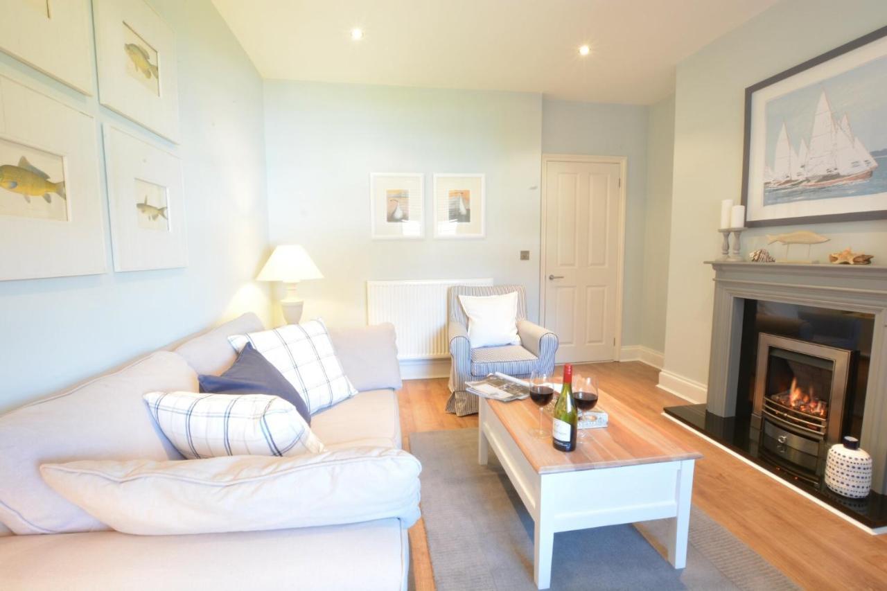 High Tide, Crabbe Street, Aldeburgh Apartment Bagian luar foto