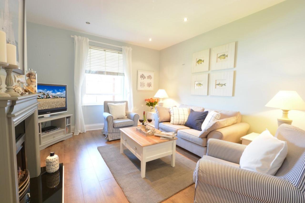 High Tide, Crabbe Street, Aldeburgh Apartment Bagian luar foto