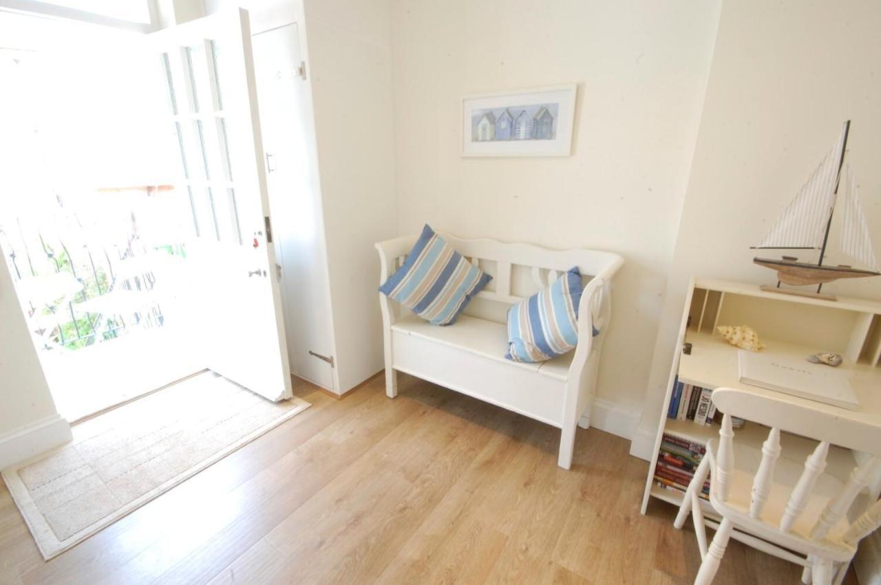 High Tide, Crabbe Street, Aldeburgh Apartment Bagian luar foto