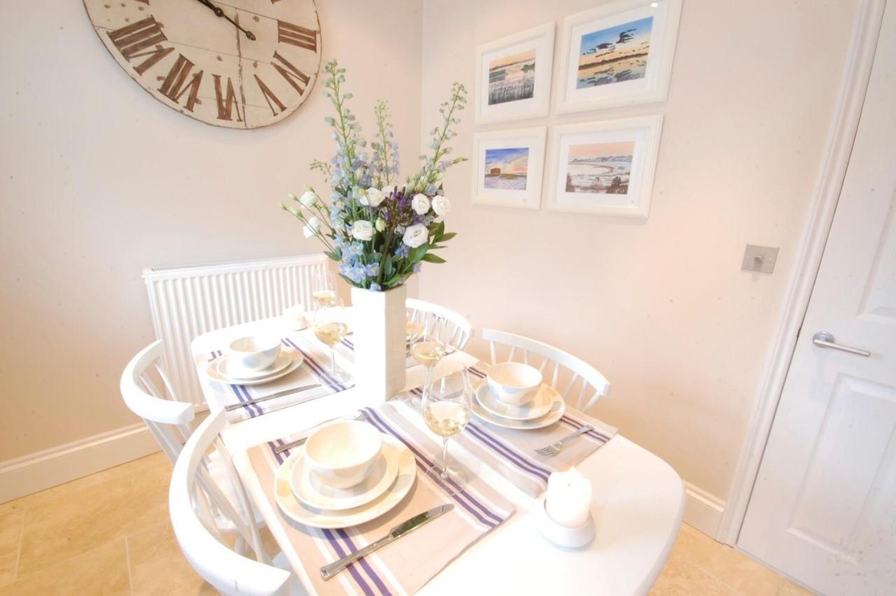 High Tide, Crabbe Street, Aldeburgh Apartment Bagian luar foto