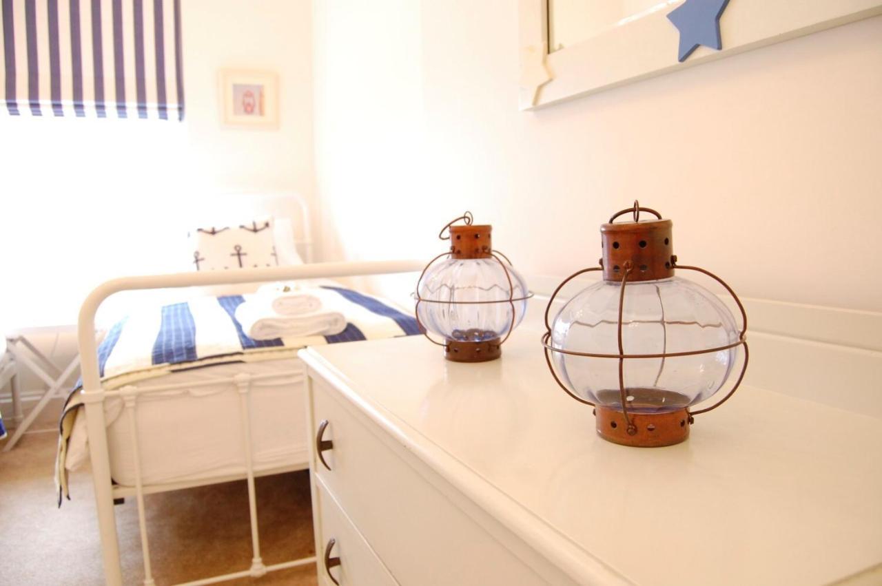 High Tide, Crabbe Street, Aldeburgh Apartment Bagian luar foto